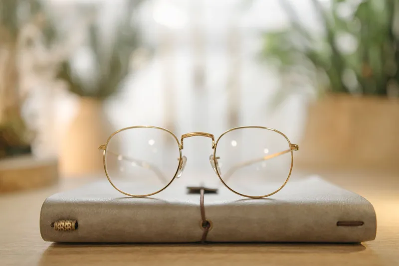 Gold Round Metal Frame